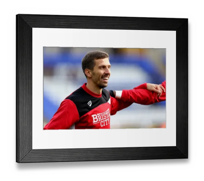 Framed Print : Gary O'Neil Leads Bristol City Charge Against Birmingham City, 2016 Framed Print : Gary O'Neil Leads Bristol City Charge Against Birmingham City, 2016