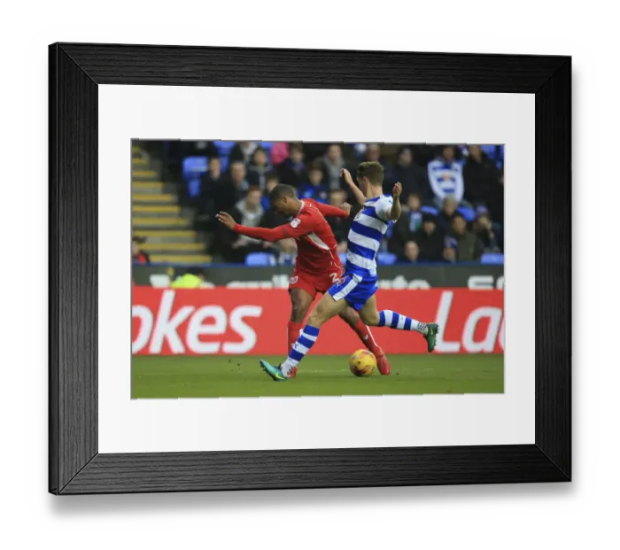 Framed Print : Chris Gunter's Tense Cross under Pressure during Reading vs. Bristol City Championship Match Framed Print : Chris Gunter's Tense Cross under Pressure during Reading vs. Bristol City Championship Match