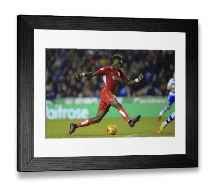 Framed Print : Tammy Abraham Leads Bristol City's Attack Against Reading, 26 November 2016