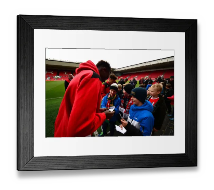Framed Print : Tammy Abraham of Bristol City Signs Autographs for Young Fans during Bristol City v Ipswich Town Match, 2016 Framed Print : Tammy Abraham of Bristol City Signs Autographs for Young Fans during Bristol City v Ipswich Town Match, 2016