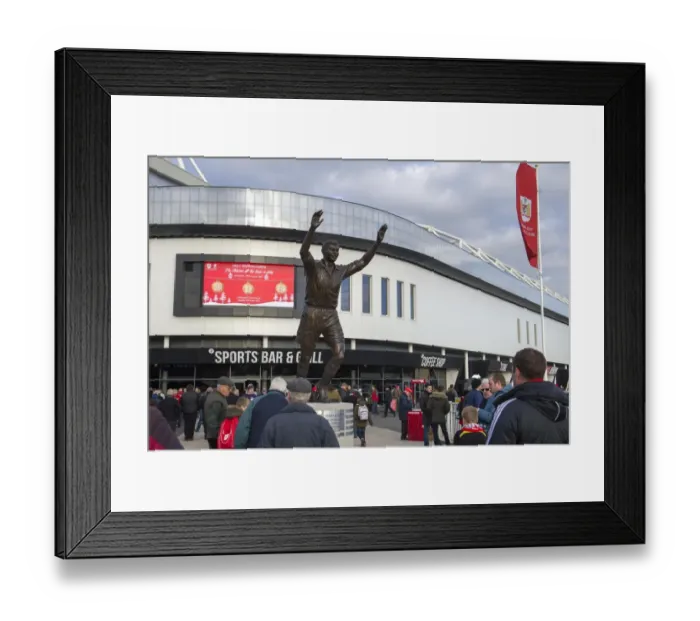 Framed Print : Bristol City vs Ipswich Town Clash in Sky Bet Championship at Ashton Gate - December 2016