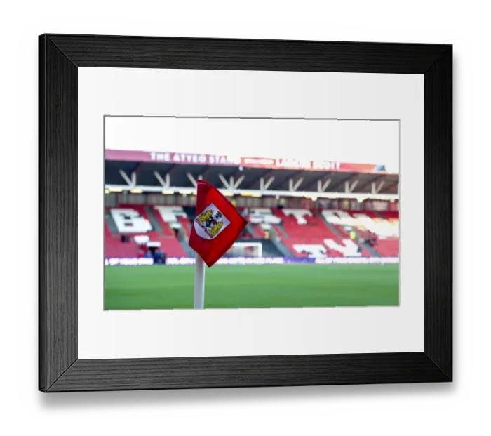 Framed Print : Bristol City vs Ipswich Town Clash in Sky Bet Championship (December 2016)