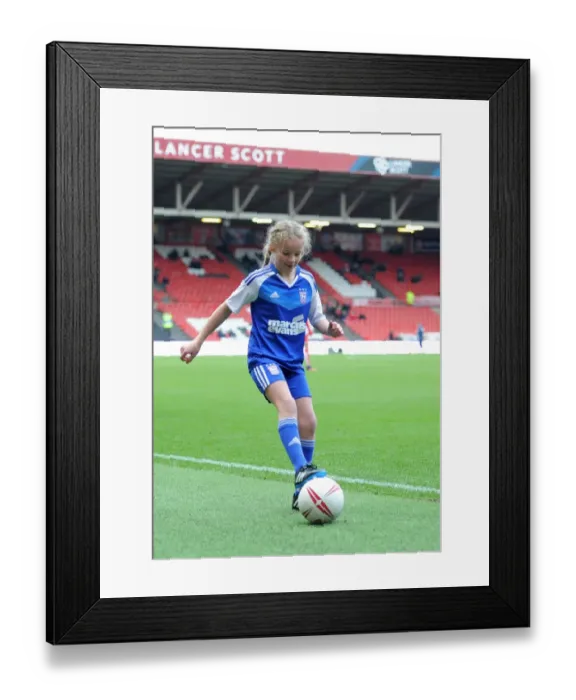Framed Print : Bristol City vs Ipswich Town Clash in Sky Bet Championship at Ashton Gate - December 2016 Framed Print : Bristol City vs Ipswich Town Clash in Sky Bet Championship at Ashton Gate - December 2016