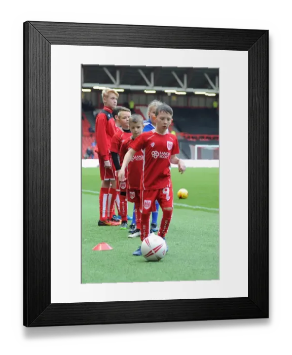 Framed Print : Bristol City vs Ipswich Town Clash in Sky Bet Championship at Ashton Gate - December 2016
