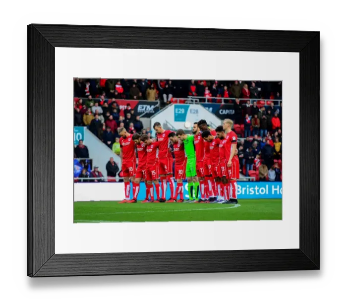 Framed Print : Bristol City Honors Minutes Silence During Championship Match Against Ipswich Town (December 2016) Framed Print : Bristol City Honors Minutes Silence During Championship Match Against Ipswich Town (December 2016)