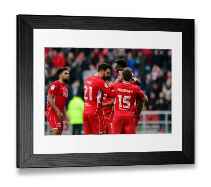 Framed Print : Bristol City Celebrate Lee Tomlin's Goal Against Ipswich Town (03 / 12 / 2016) Framed Print : Bristol City Celebrate Lee Tomlin's Goal Against Ipswich Town (03 / 12 / 2016)