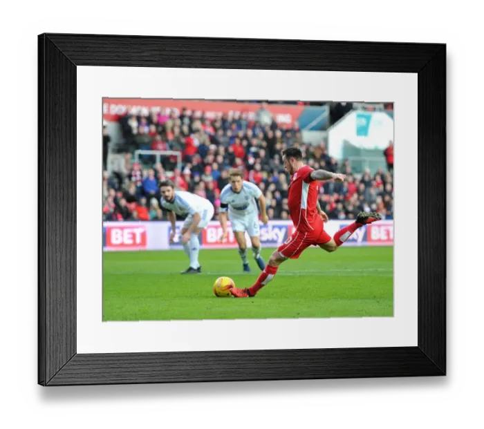 Framed Print : Lee Tomlin Scores Dramatic Penalty for Bristol City Against Ipswich Town at Ashton Gate, December 2016