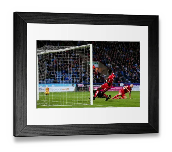 Framed Print : Tammy Abraham's Equalizer: Huddersfield Town 1-1 Bristol City (Sky Bet Championship, 10 / 12 / 2016)