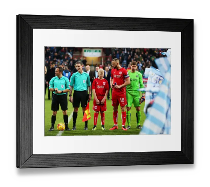 Framed Print : Championship Clash: Huddersfield Town vs. Bristol City at The John Smiths Stadium (December 2016) Framed Print : Championship Clash: Huddersfield Town vs. Bristol City at The John Smiths Stadium (December 2016)