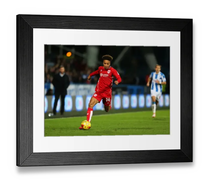 Framed Print : Bobby Reid in Action: Huddersfield Town vs. Bristol City, Sky Bet Championship (December 10, 2016) Framed Print : Bobby Reid in Action: Huddersfield Town vs. Bristol City, Sky Bet Championship (December 10, 2016)