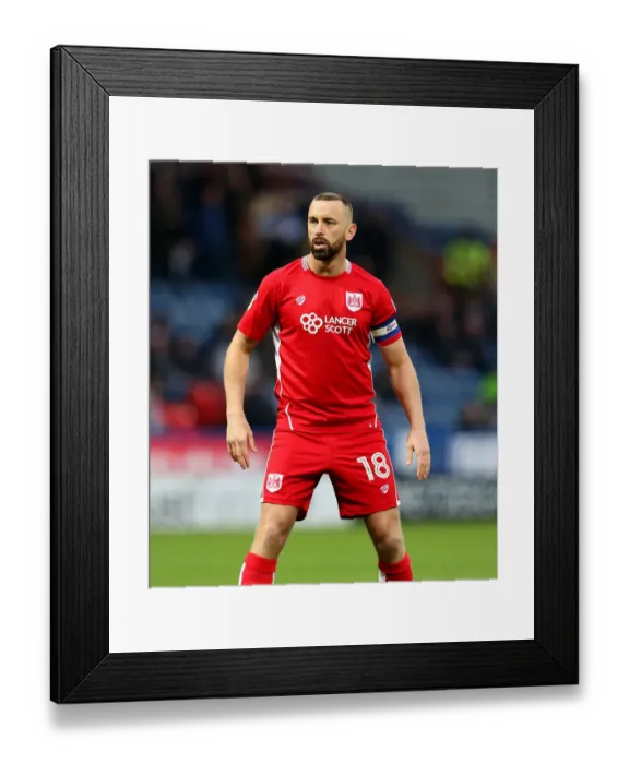 Framed Print : Aaron Wilbraham of Bristol City in Action against Huddersfield Town, Sky Bet Championship (December 2016)