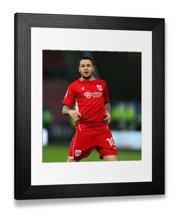 Framed Print : Lee Tomlin in Action: Huddersfield Town vs. Bristol City, Sky Bet Championship (December 2016)