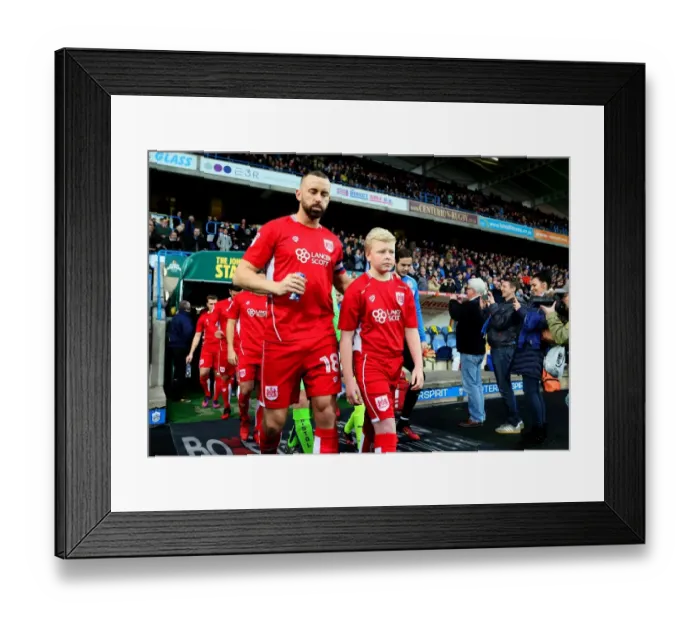 Framed Print : Bristol City vs Huddersfield Town: A Championship Showdown at The John Smiths Stadium (10 / 12 / 2016) Framed Print : Bristol City vs Huddersfield Town: A Championship Showdown at The John Smiths Stadium (10 / 12 / 2016)