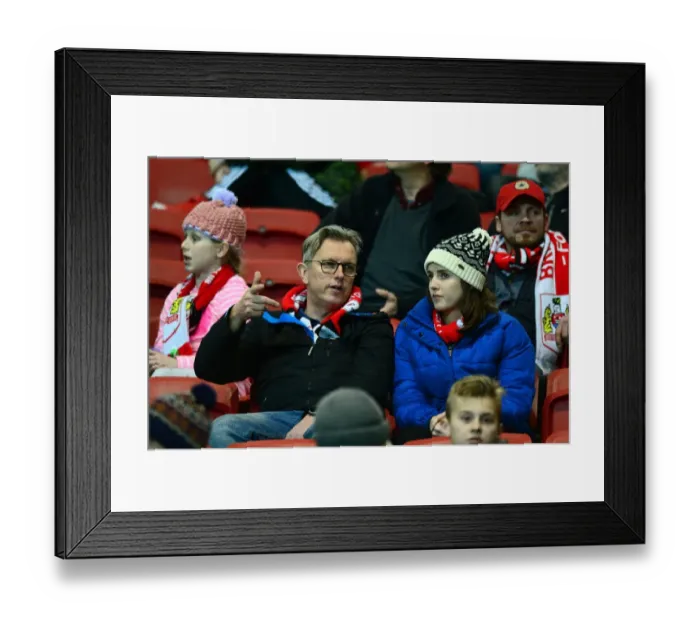 Framed Print : Bristol City vs Brentford: Passionate Fans at Ashton Gate, Sky Bet Championship (13 / 12 / 2016) Framed Print : Bristol City vs Brentford: Passionate Fans at Ashton Gate, Sky Bet Championship (13 / 12 / 2016)