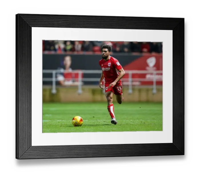 Framed Print : Bristol City vs Brentford: Scott Golbourne in Action, Sky Bet Championship, Ashton Gate Stadium