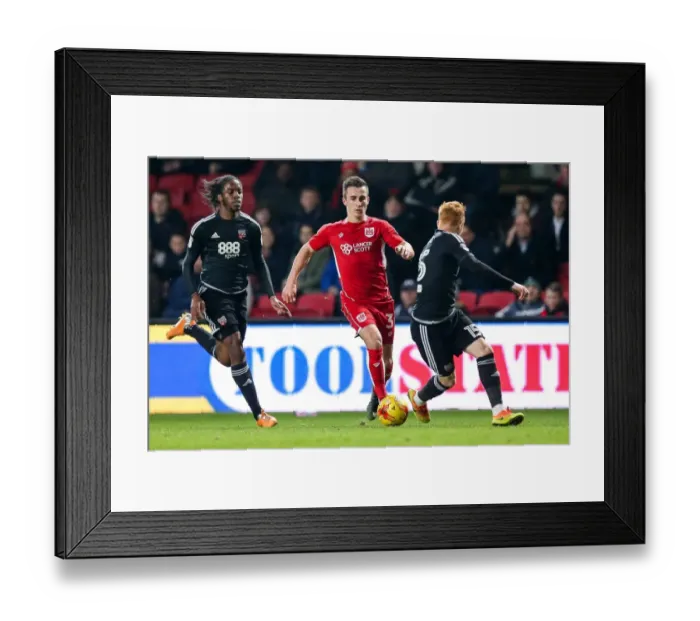 Framed Print : Bristol City vs Brentford: Joe Bryan Faces Off Against Ryan Woods Framed Print : Bristol City vs Brentford: Joe Bryan Faces Off Against Ryan Woods