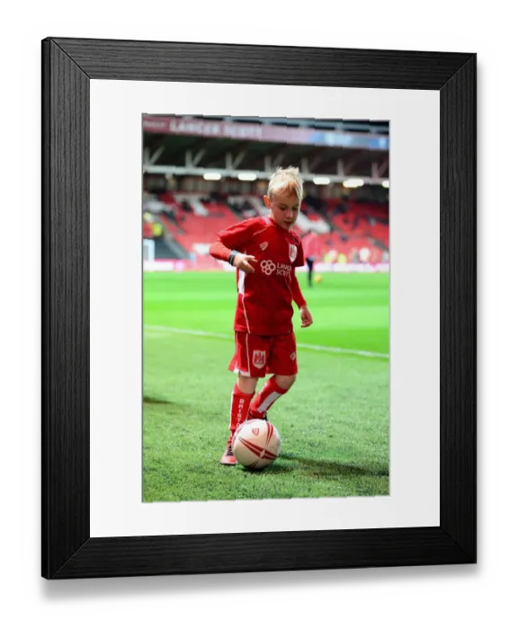 Framed Print : Bristol City vs Brentford: Clash at Ashton Gate, December 13, 2016 Framed Print : Bristol City vs Brentford: Clash at Ashton Gate, December 13, 2016