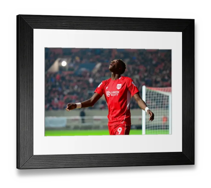 Framed Print : Tammy Abraham's Close Call: Bristol City vs. Preston North End (17 / 12 / 2016) Framed Print : Tammy Abraham's Close Call: Bristol City vs. Preston North End (17 / 12 / 2016)
