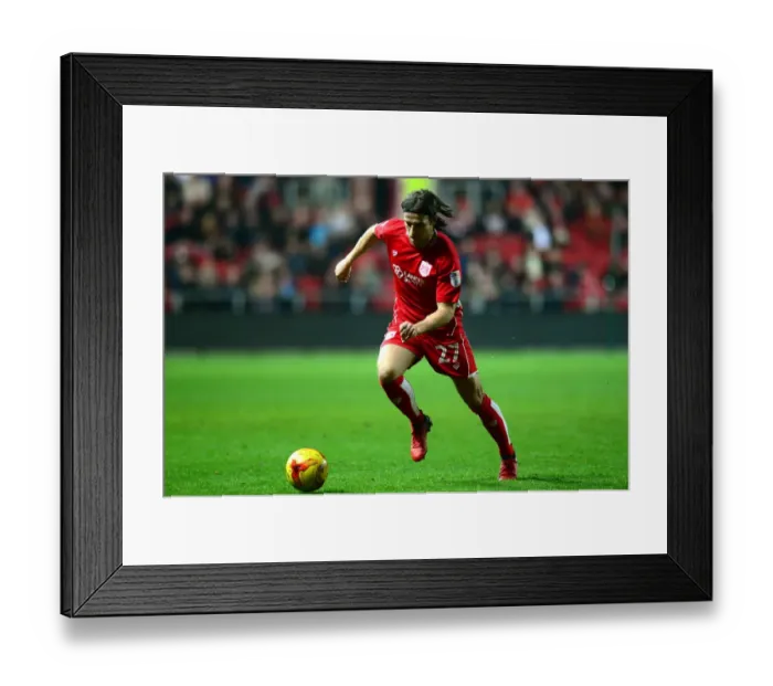 Framed Print : Adam Matthews in Action: Bristol City vs Preston North End, Sky Bet Championship (December 17, 2016)