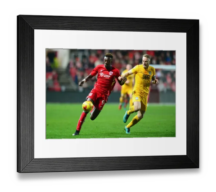 Framed Print : Tammy Abraham in Action: Bristol City vs. Preston North End, Sky Bet Championship (17 / 12 / 2016)