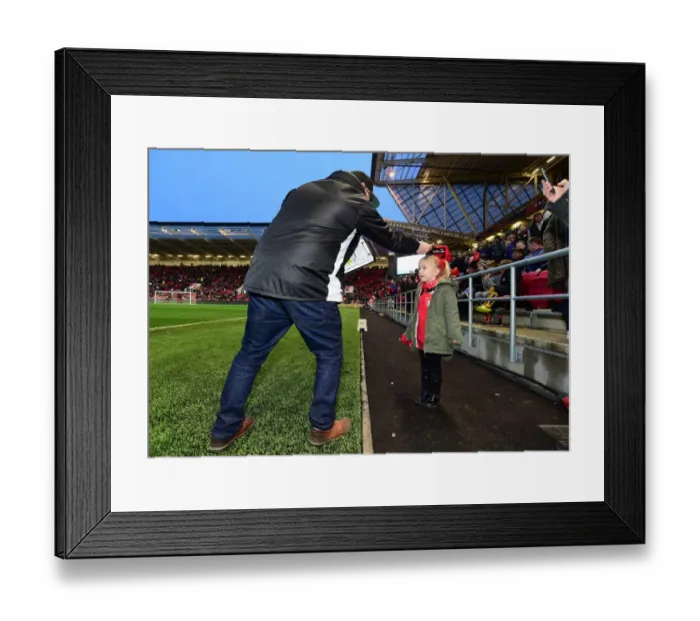 Framed Print : Sky Bet Championship Showdown: Bristol City vs Preston North End at Ashton Gate (17 / 12 / 2016)
