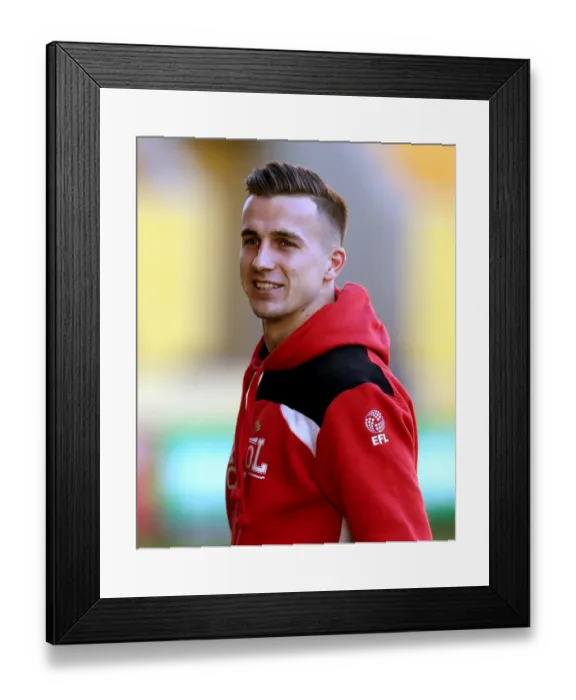 Framed Print : Joe Bryan of Bristol City Faces Off Against Wolverhampton Wanderers in Championship Clash Framed Print : Joe Bryan of Bristol City Faces Off Against Wolverhampton Wanderers in Championship Clash