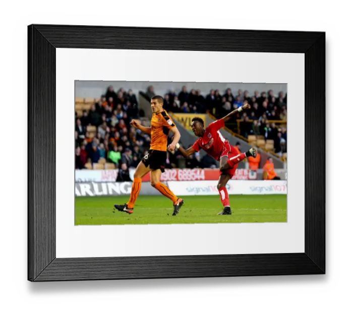 Framed Print : Tammy Abraham Scores Dramatic Equalizer for Bristol City against Wolverhampton Wanderers, Sky Bet Championship, 2016 Framed Print : Tammy Abraham Scores Dramatic Equalizer for Bristol City against Wolverhampton Wanderers, Sky Bet Championship, 2016