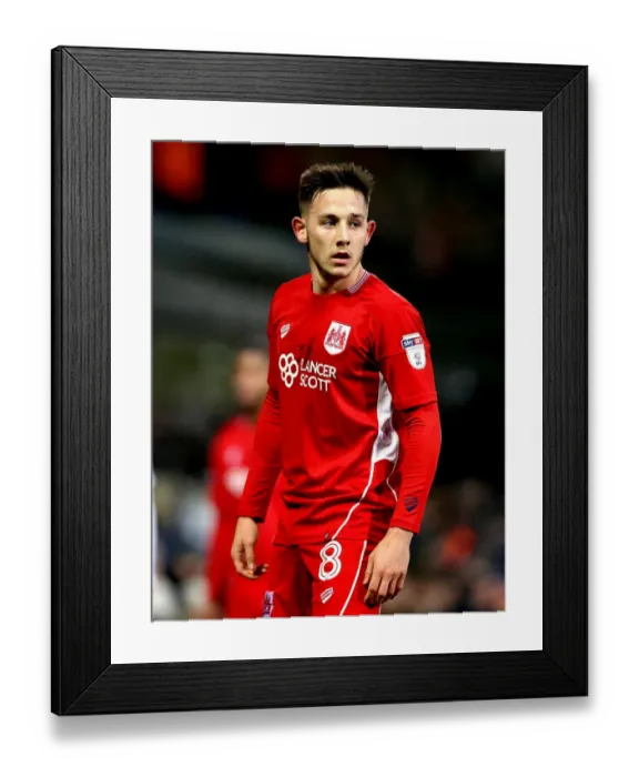 Framed Print : Josh Brownhill in Action: Ipswich Town vs. Bristol City, Sky Bet Championship (December 2016)