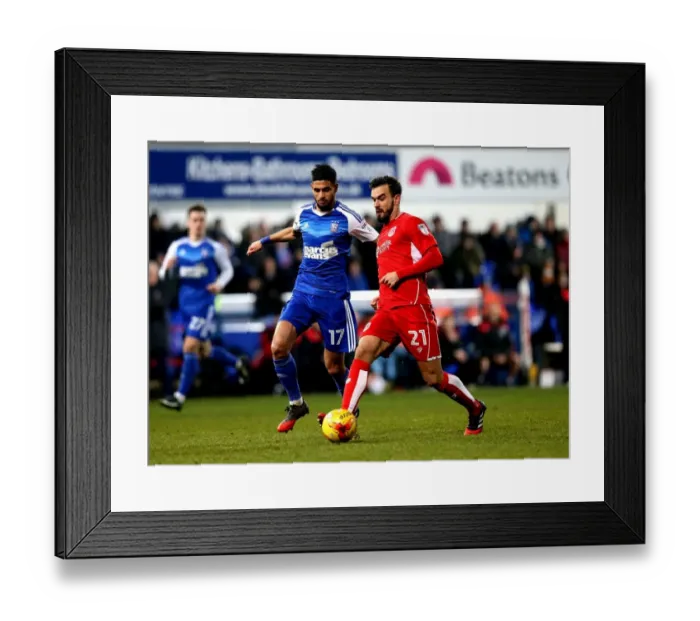 Framed Print : Marlon Pack in Action: Ipswich Town vs. Bristol City Championship Clash, December 2016 Framed Print : Marlon Pack in Action: Ipswich Town vs. Bristol City Championship Clash, December 2016
