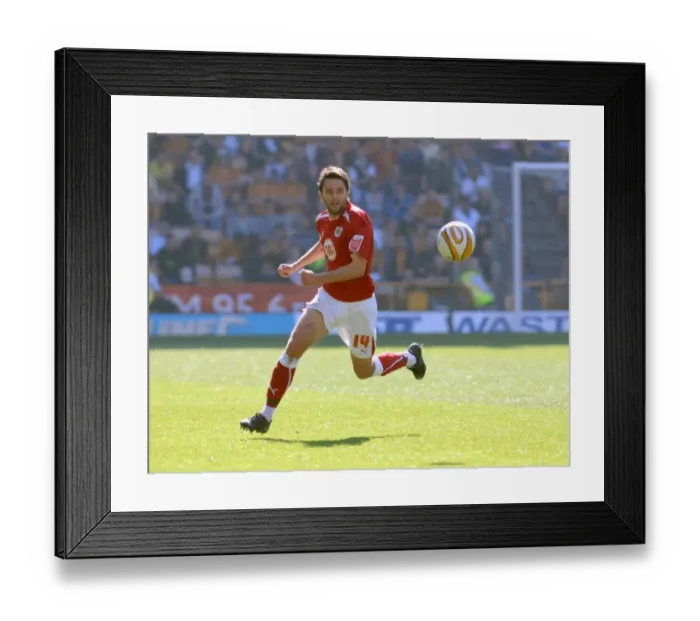 Framed Print : Clash of Titans: Wolves vs. Bristol City (Season 08-09)
