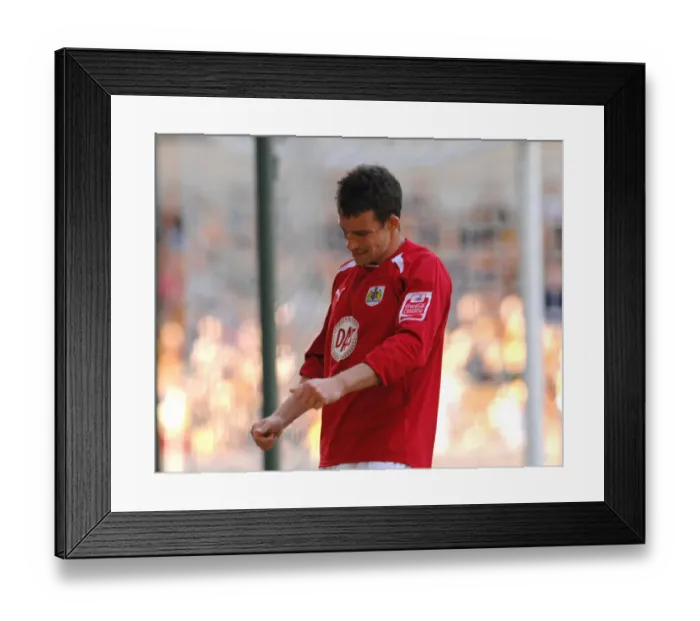 Framed Print : Wolves vs. Bristol City: A Football Rivalry - Season 08-09 Framed Print : Wolves vs. Bristol City: A Football Rivalry - Season 08-09