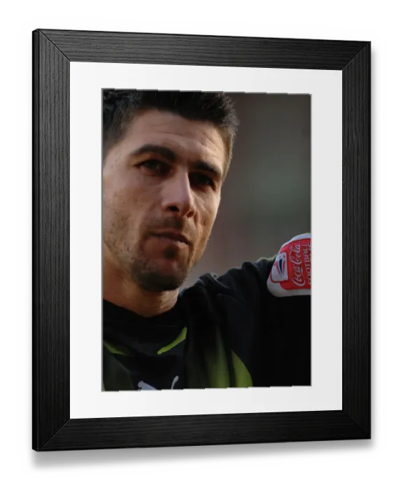 Framed Print : Basso clap Framed Print : Basso clap
