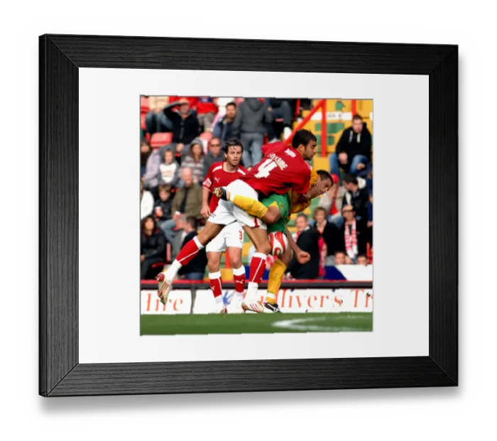 Framed Print : Bristol City vs. Norwich City: A Football Rivalry - Season 08-09 Framed Print : Bristol City vs. Norwich City: A Football Rivalry - Season 08-09