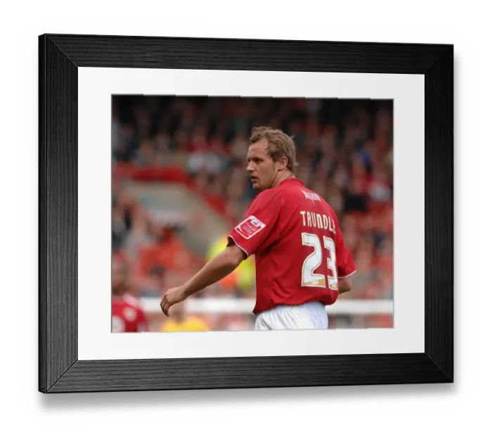 Framed Print : A Football Rivalry: Bristol City vs Norwich City - Season 08-09 Framed Print : A Football Rivalry: Bristol City vs Norwich City - Season 08-09