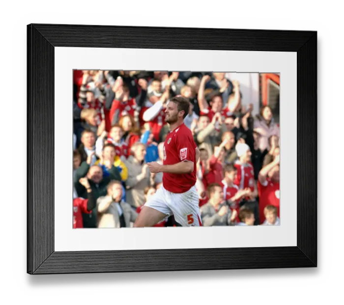 Framed Print : Bristol City vs Norwich City: A Football Rivalry - Season 08-09 Framed Print : Bristol City vs Norwich City: A Football Rivalry - Season 08-09