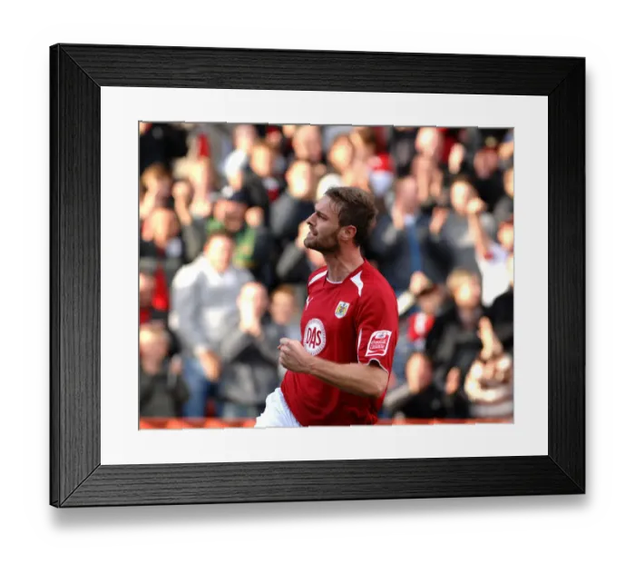 Framed Print : Bristol City vs Norwich City: A Football Rivalry - Season 08-09 Framed Print : Bristol City vs Norwich City: A Football Rivalry - Season 08-09