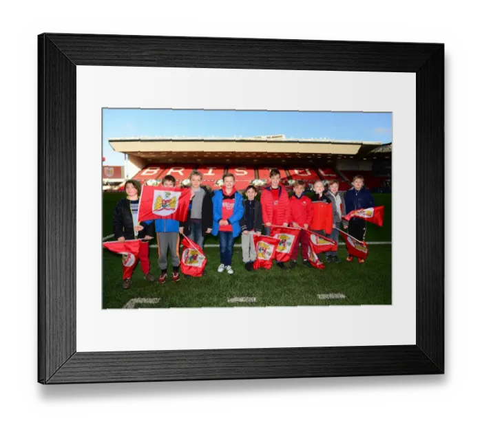 Framed Print : Sky Bet Championship Showdown: Bristol City vs Reading at Ashton Gate - January 2, 2017 Framed Print : Sky Bet Championship Showdown: Bristol City vs Reading at Ashton Gate - January 2, 2017