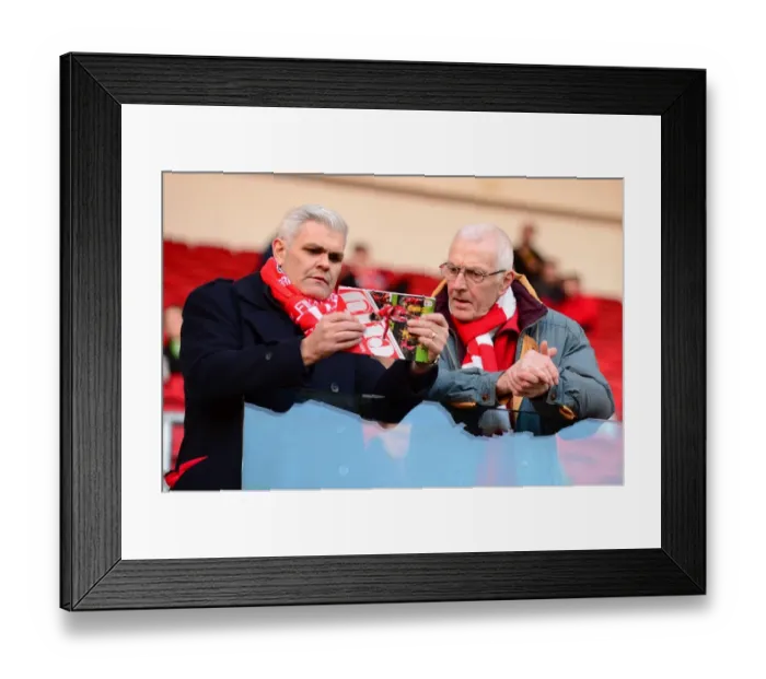 Framed Print : Passionate Atmosphere: Bristol City Fans in Full Swing at Ashton Gate during Sky Bet Championship Match against Reading (02.01.2017) Framed Print : Passionate Atmosphere: Bristol City Fans in Full Swing at Ashton Gate during Sky Bet Championship Match against Reading (02.01.2017)