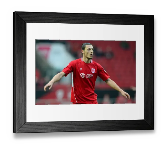 Framed Print : Milan Djuric of Bristol City in FA Cup Action against Fleetwood Town, January 2017 Framed Print : Milan Djuric of Bristol City in FA Cup Action against Fleetwood Town, January 2017
