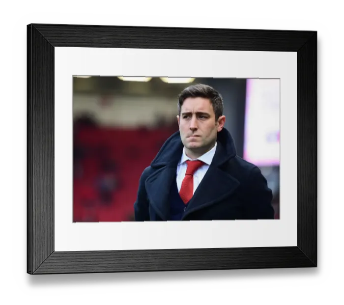 Framed Print : Bristol City's Lee Johnson Leads the Charge Against Fleetwood Town in FA Cup Third Round Framed Print : Bristol City's Lee Johnson Leads the Charge Against Fleetwood Town in FA Cup Third Round