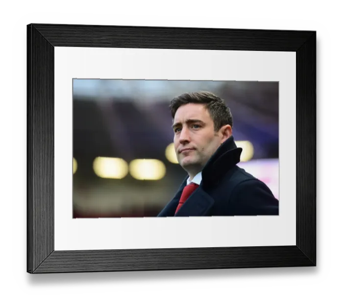 Framed Print : Bristol City FC: Lee Johnson Leads the Way against Fleetwood Town in FA Cup Third Round, Ashton Gate, January 2017 Framed Print : Bristol City FC: Lee Johnson Leads the Way against Fleetwood Town in FA Cup Third Round, Ashton Gate, January 2017