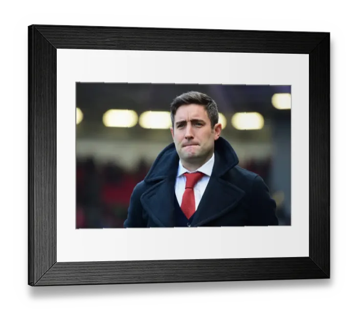 Framed Print : Lee Johnson and Bristol City Take On Fleetwood Town in FA Cup Third Round