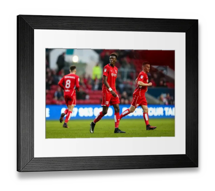 Framed Print : Frustration on Abraham's Face: Bristol City vs Fleetwood Town, FA Cup Third Round Proper