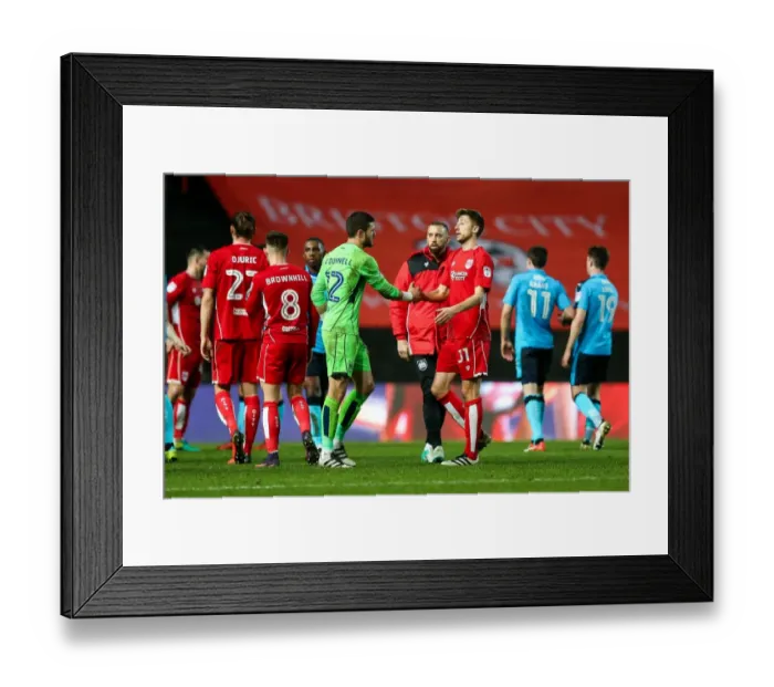 Framed Print : Bristol City's Frustration After 0-0 Draw Against Fleetwood Town, FA Cup Third Round Proper