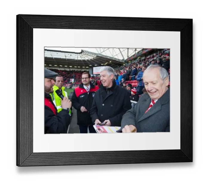 Framed Print : Sky Bet Championship: Half Time Draw at Ashton Gate Stadium - Bristol City vs. Cardiff City Framed Print : Sky Bet Championship: Half Time Draw at Ashton Gate Stadium - Bristol City vs. Cardiff City