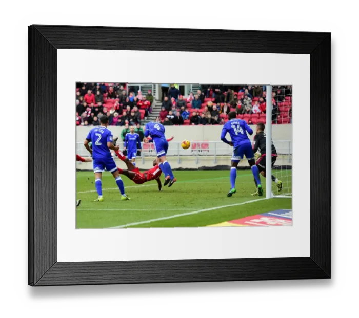 Framed Print : Tammy Abraham Scores the Winner: Bristol City vs. Cardiff City, 2017 Framed Print : Tammy Abraham Scores the Winner: Bristol City vs. Cardiff City, 2017