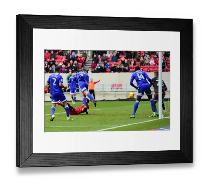 Framed Print : Tammy Abraham Scores the Game-Winning Goal: Bristol City vs. Cardiff City, 14 / 01 / 2017 Framed Print : Tammy Abraham Scores the Game-Winning Goal: Bristol City vs. Cardiff City, 14 / 01 / 2017