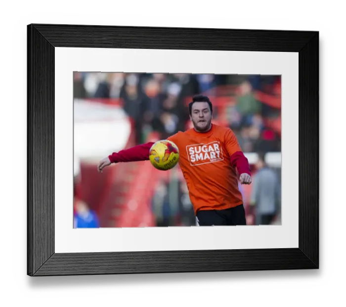 Framed Print : Bristol City's Lee Tomlin Dons Sugar Smart Shirt Before Match Against Cardiff City Framed Print : Bristol City's Lee Tomlin Dons Sugar Smart Shirt Before Match Against Cardiff City
