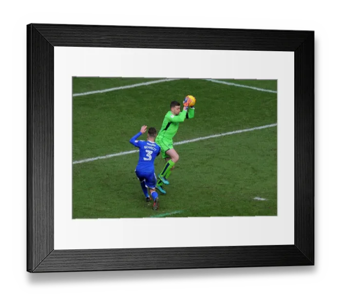 Framed Print : Bristol City's Frank Fielding Makes Spectacular Save in Championship Clash vs. Cardiff City