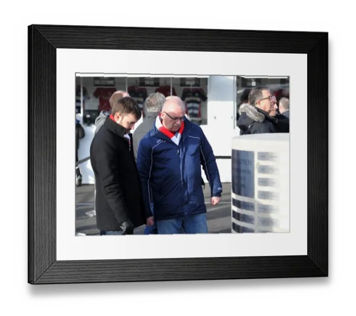 Framed Print : Thrilling Rivalry: Bristol City vs. Cardiff City at Ashton Gate - Sky Bet Championship Framed Print : Thrilling Rivalry: Bristol City vs. Cardiff City at Ashton Gate - Sky Bet Championship